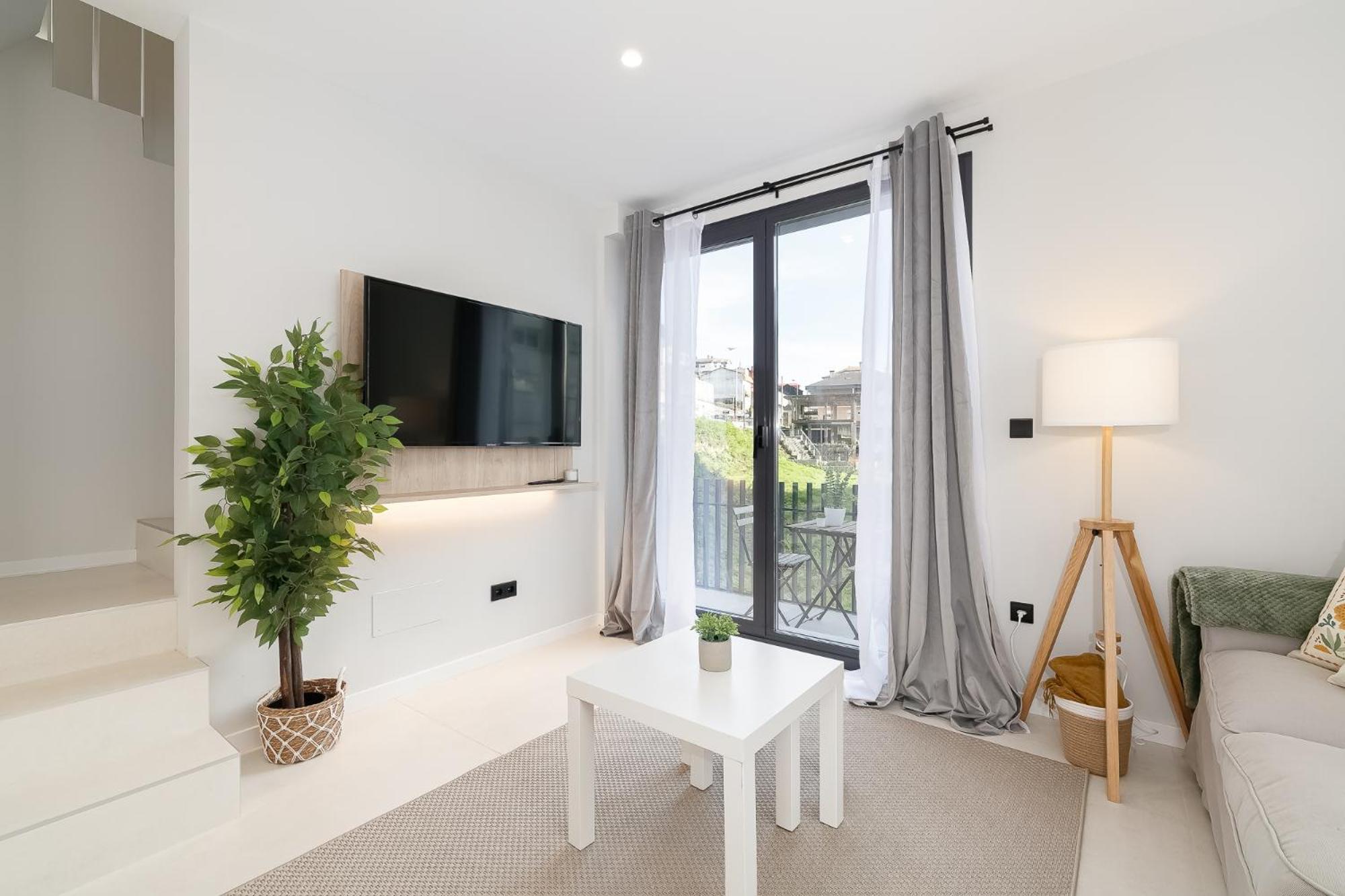 Apartment Elegante Y Luminoso En - Apto 6 By *