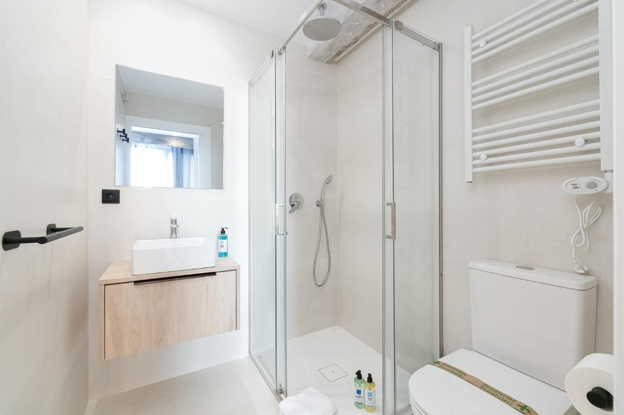Elegante Y Luminoso En - Apto 6 By Apartment *